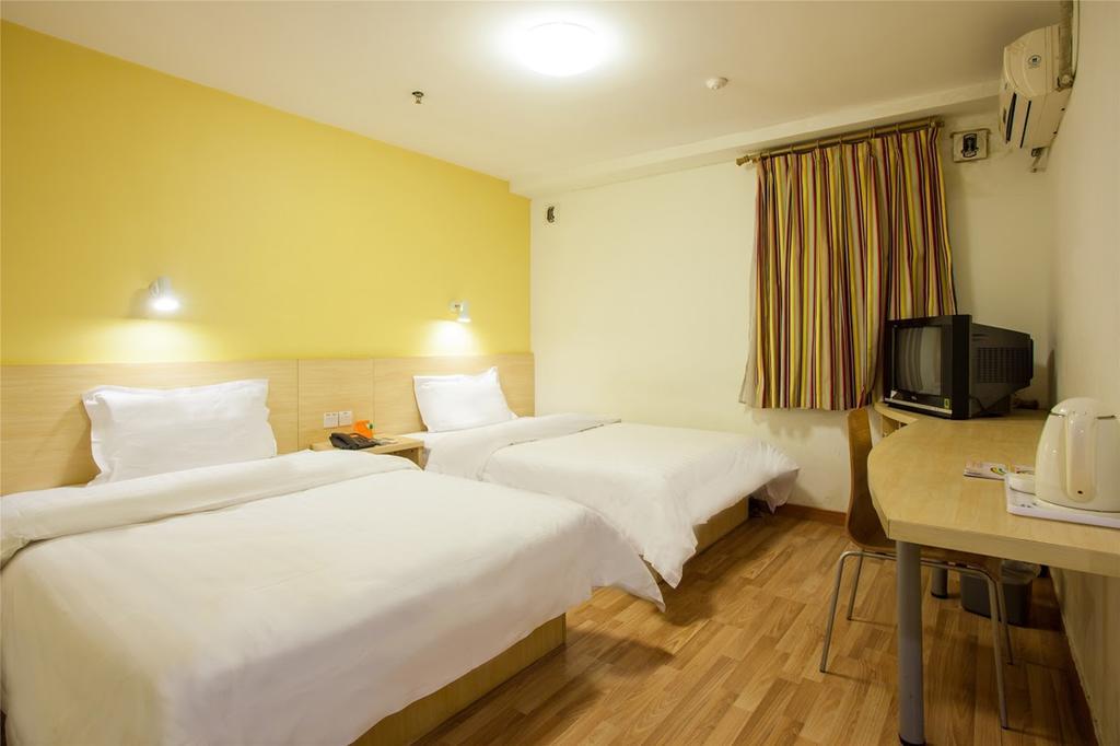 7Days Inn Huangshan Railway Station Экстерьер фото